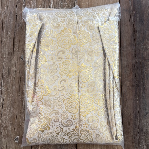 Barbie x Unique Vintage Evening Splendour Brocade Coat w/Faux Fur NWT - Picture 14 of 15